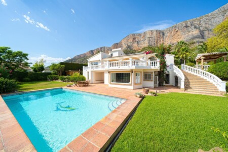 Traditional Spanish Villa in Javea - TBB305 - €1,485,000 - TBB Real Estate